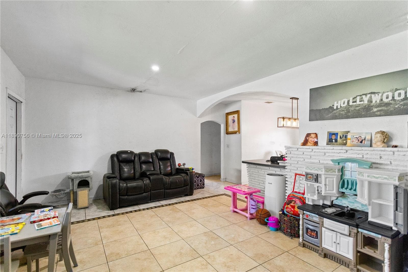 5724 Mckinley St photo 9