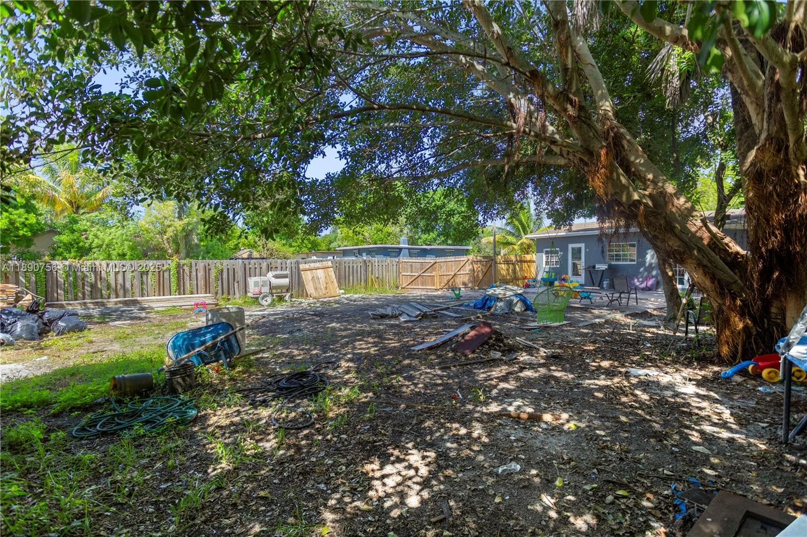 5724 Mckinley St photo 40