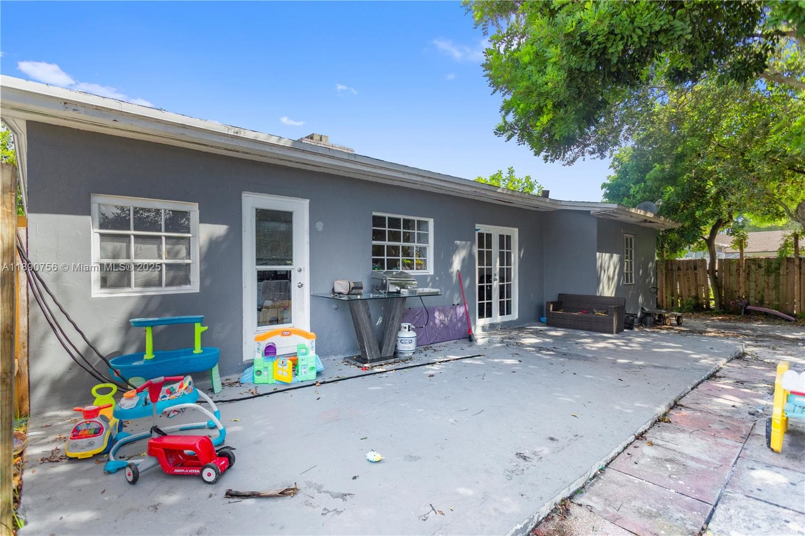 5724 Mckinley St photo 35