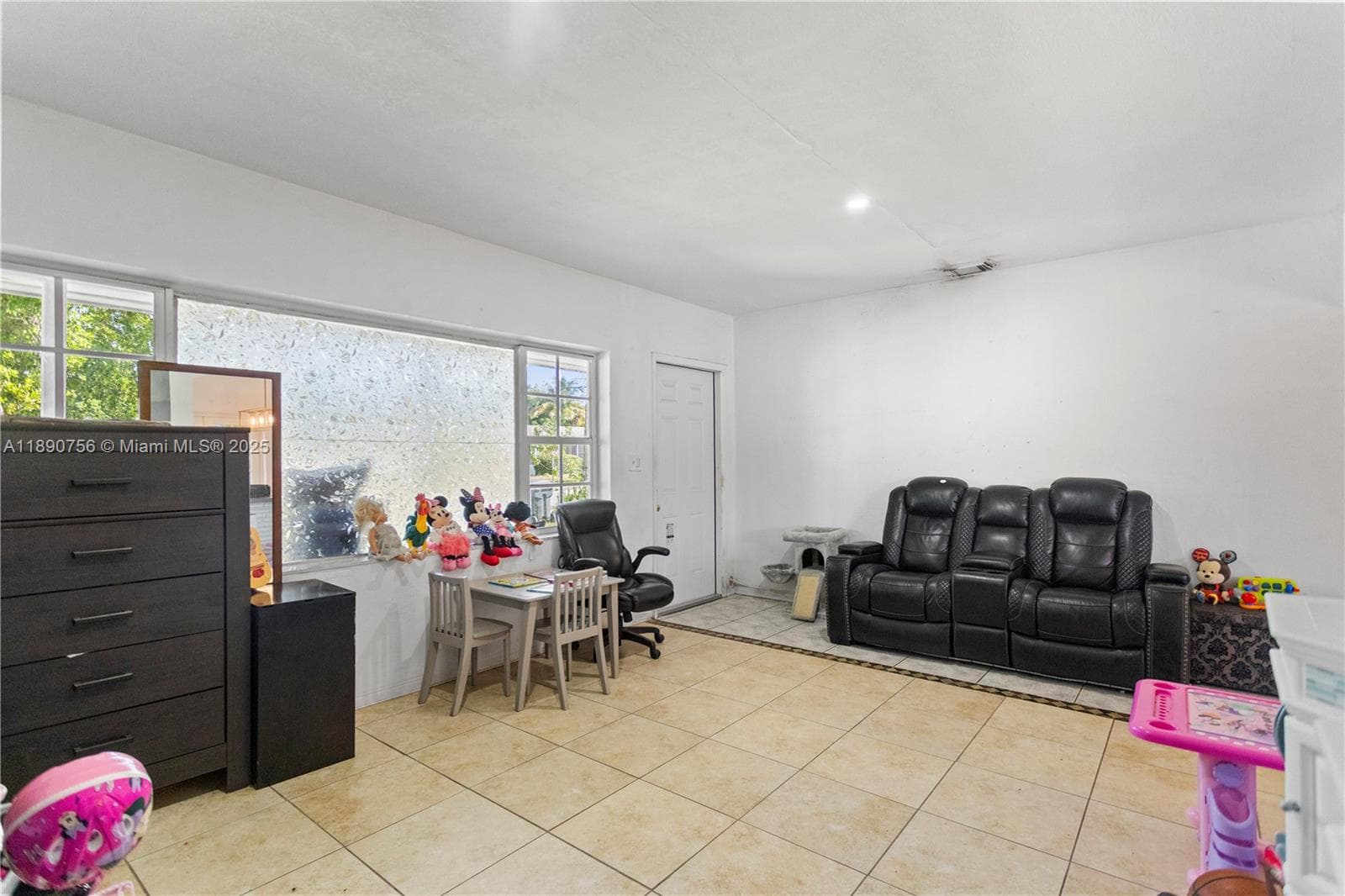 5724 Mckinley St photo 8
