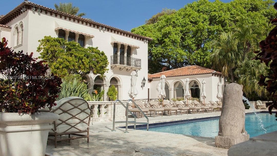 1007 Fisher Island Drive photo 23