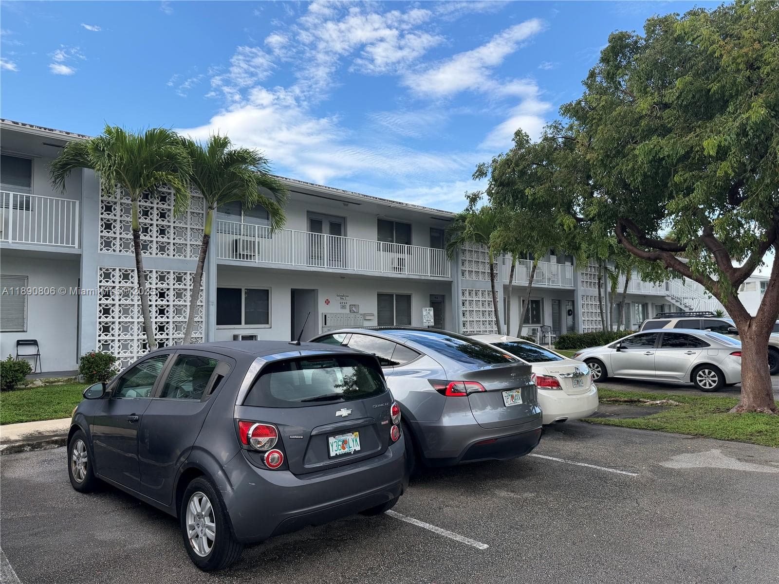 COLONY TERRACE APTS CO-OP · #111 in Fort Lauderdale - Photo 2