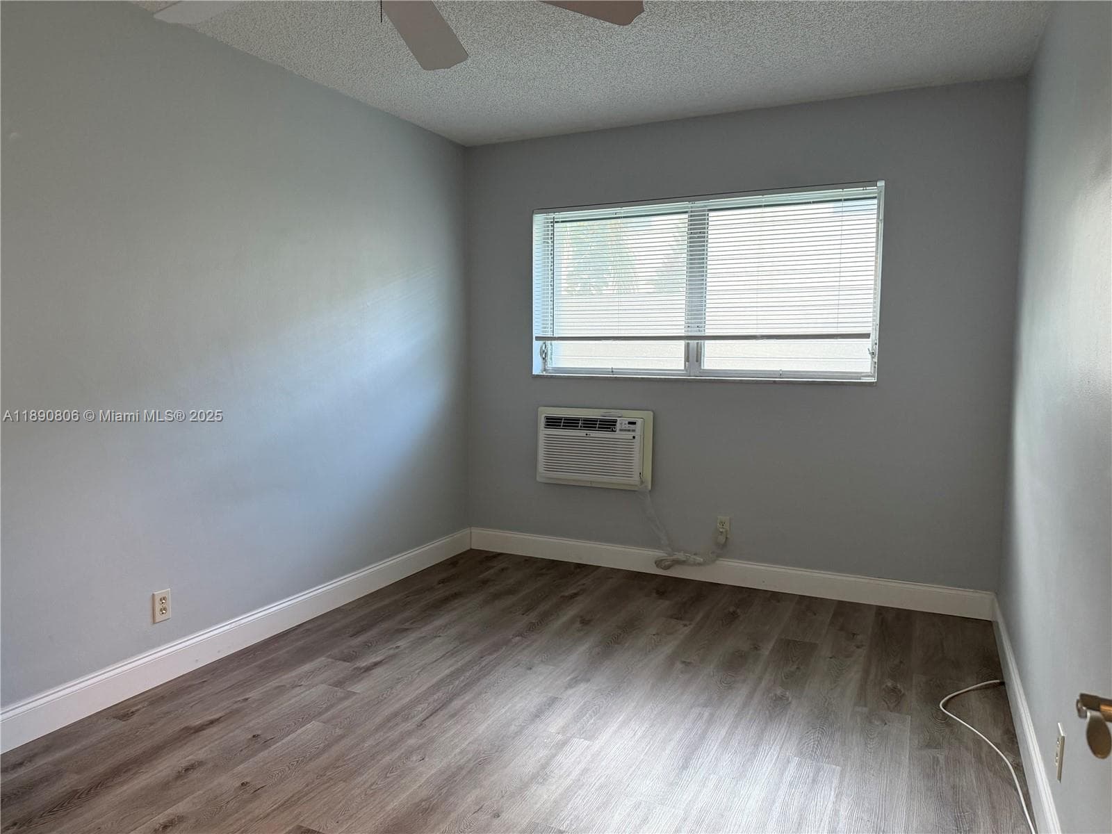 COLONY TERRACE APTS CO-OP · #111 in Fort Lauderdale - Photo 16