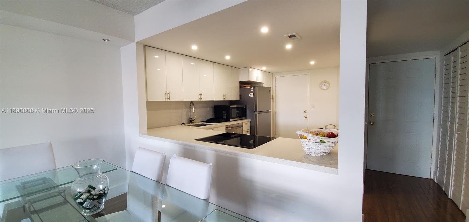 BUCKLEY TOWERS · #202E in Miami - Photo 5