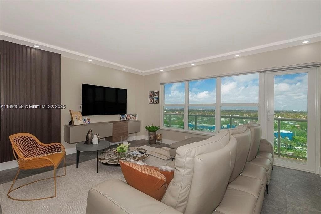PLAYA DEL MAR CONDO · #1109 in Fort Lauderdale - Photo 7