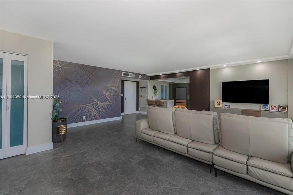 PLAYA DEL MAR CONDO · #1109 in Fort Lauderdale - Photo 5