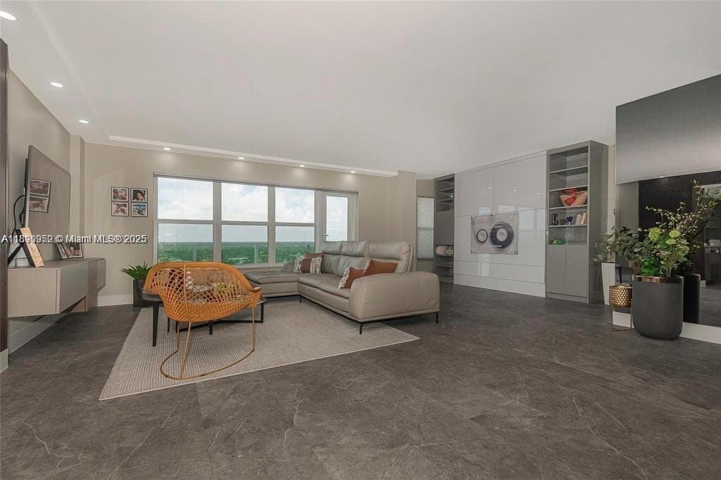 PLAYA DEL MAR CONDO · #1109 in Fort Lauderdale - Photo 4