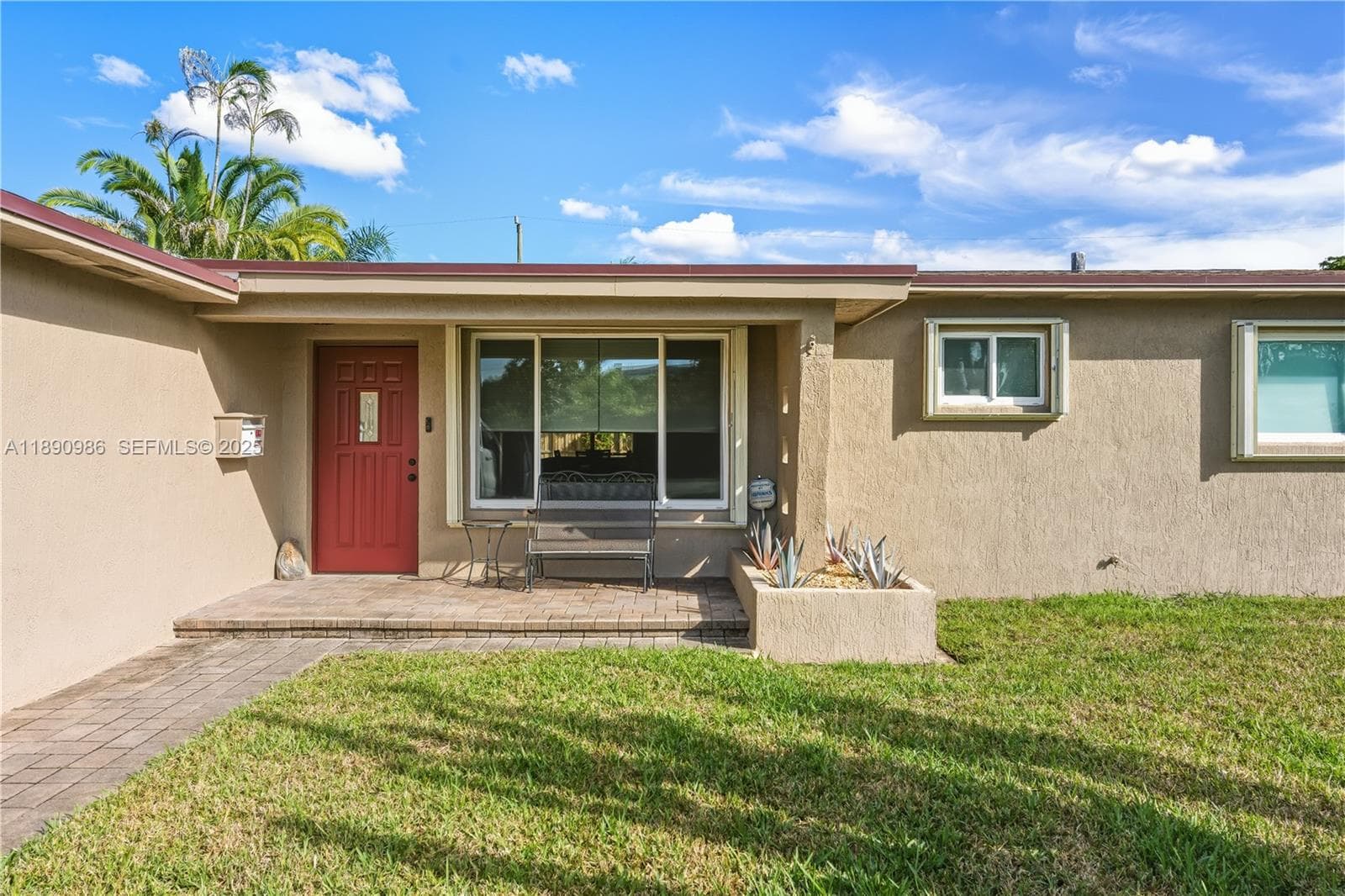 1007 N Golf Dr photo 6