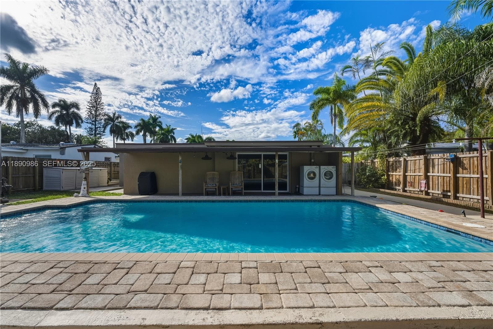 1007 N Golf Dr photo 21