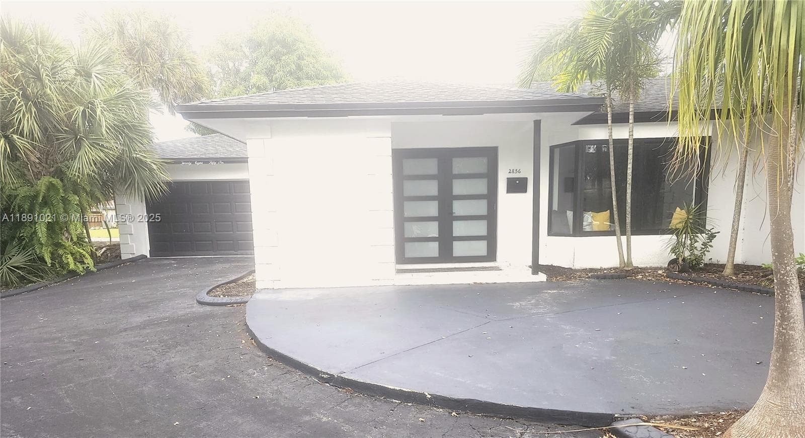 2856 NW 10th Ave photo 7