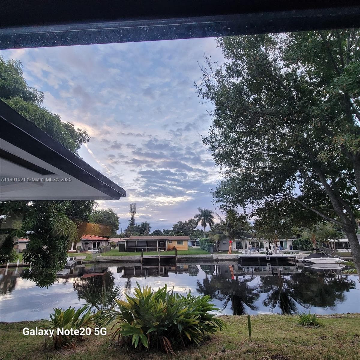 2856 NW 10th Ave photo 60
