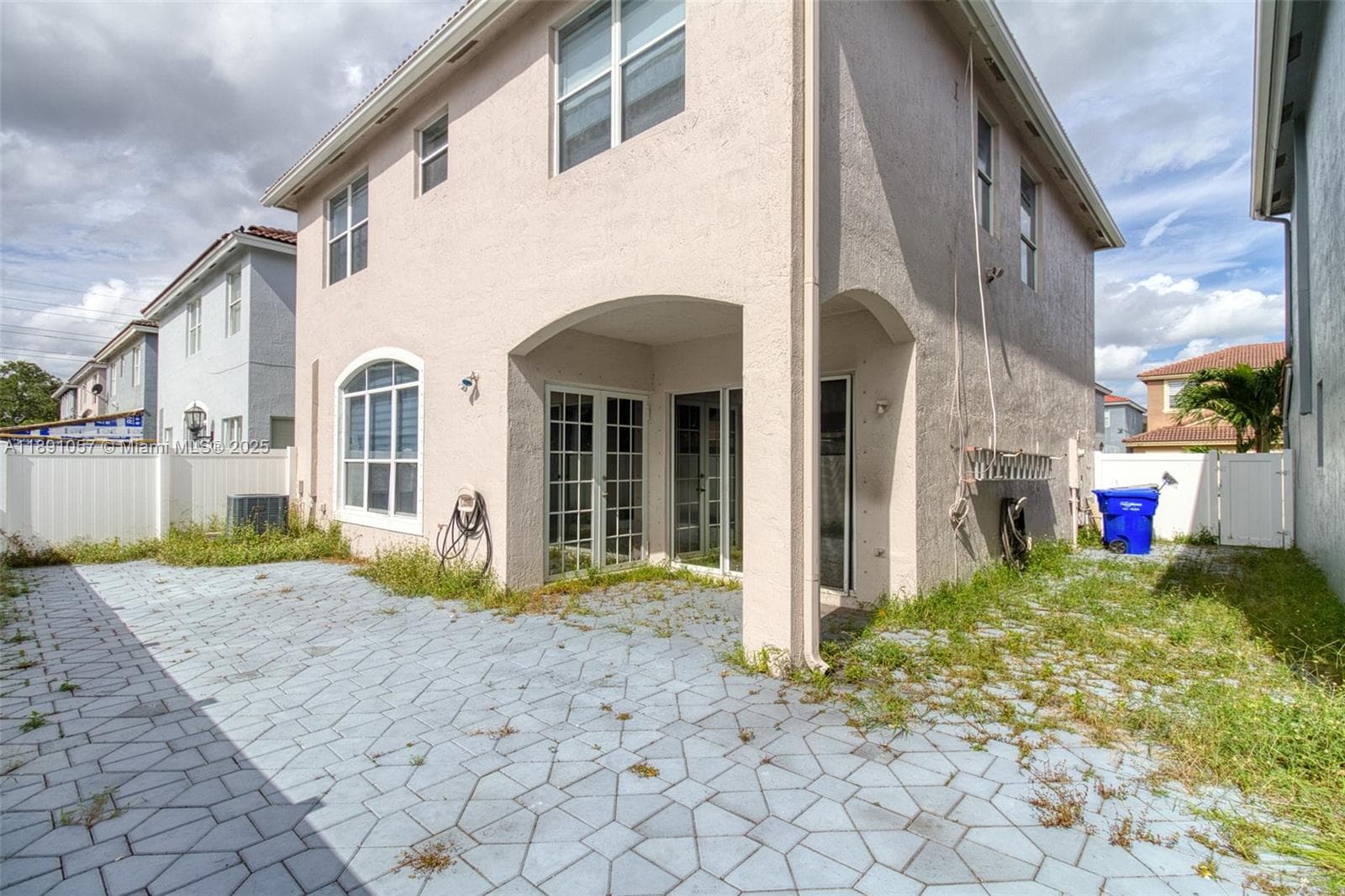 3810 SW 51st St photo 45