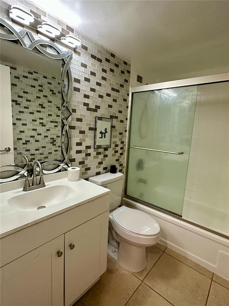 Cricket Clubhouse · #102 in Miami - Photo 17