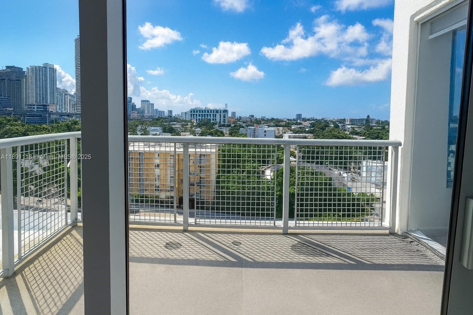 NEO CONDO · #811 in Miami - Photo 3