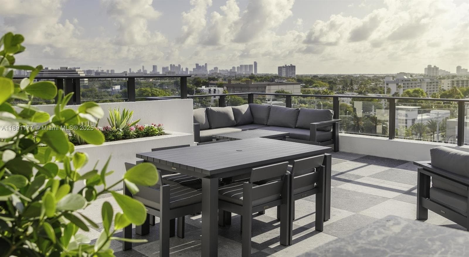 Biscayne 112 · #A3 in Miami - Photo 17