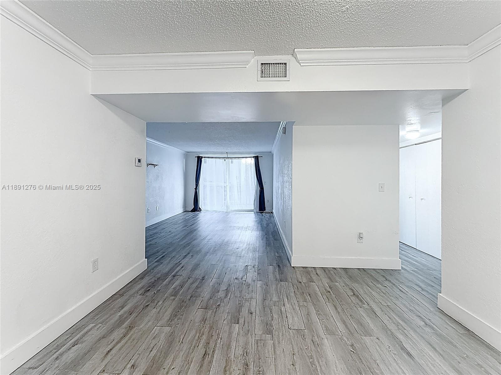 THREE HORIZONS EAST CONDO · #105 in North Miami - Photo 7