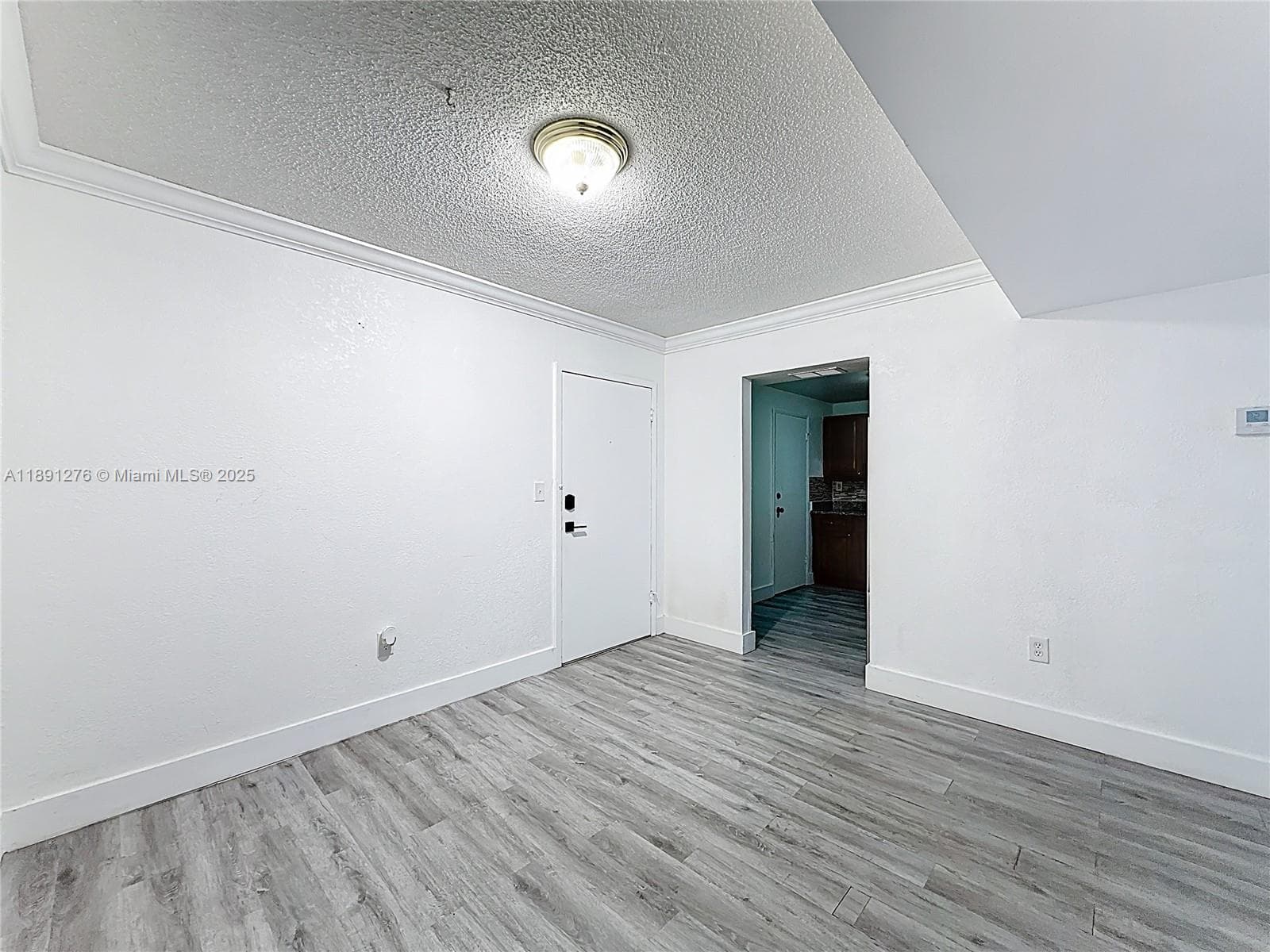 THREE HORIZONS EAST CONDO · #105 in North Miami - Photo 9