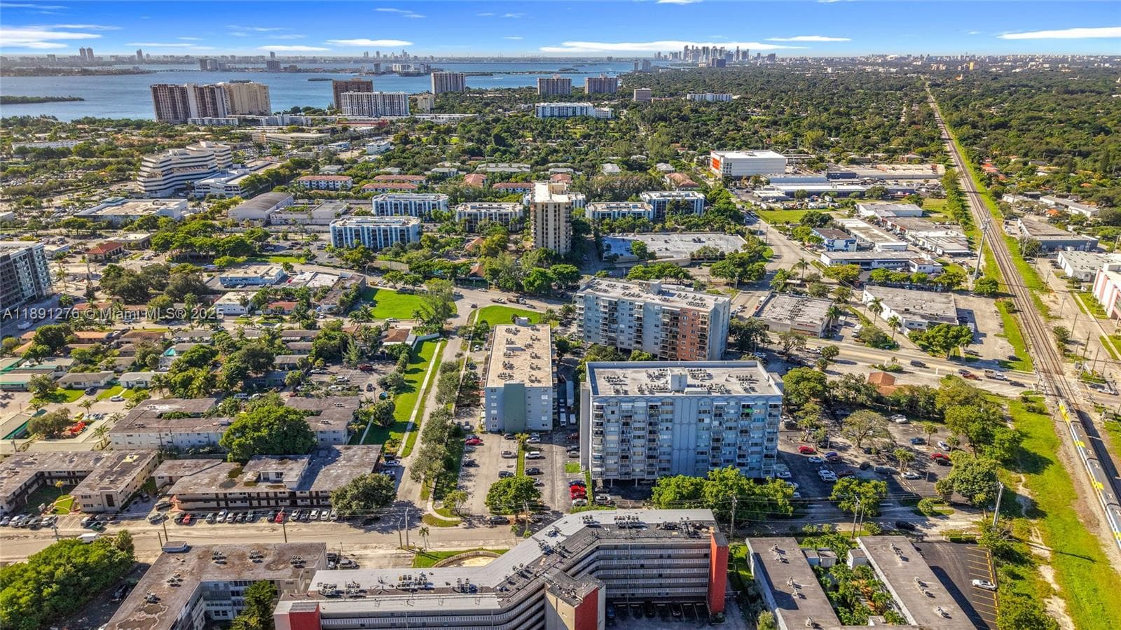 THREE HORIZONS EAST CONDO · #105 in North Miami - Photo 45