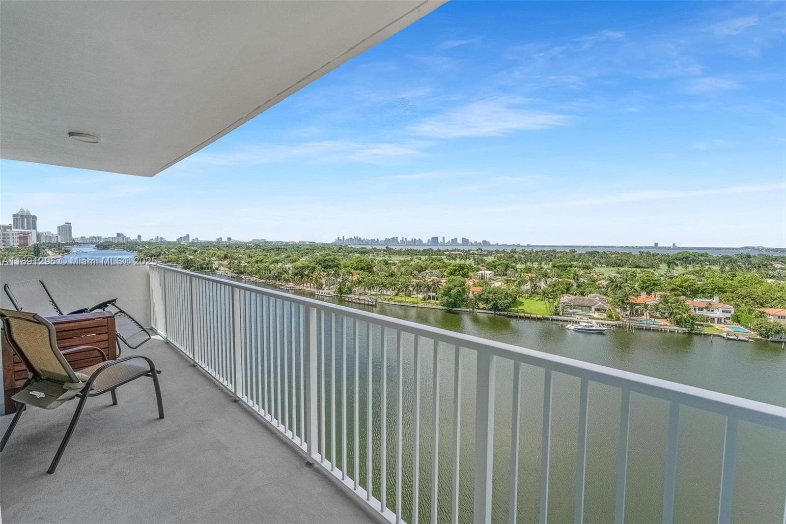 Regency Condominium · #11B in Miami Beach - Photo 2