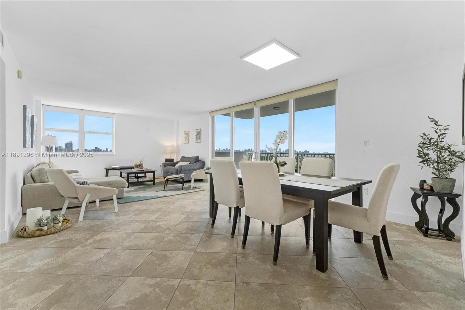 Regency Condominium · #11B in Miami Beach - Photo 7