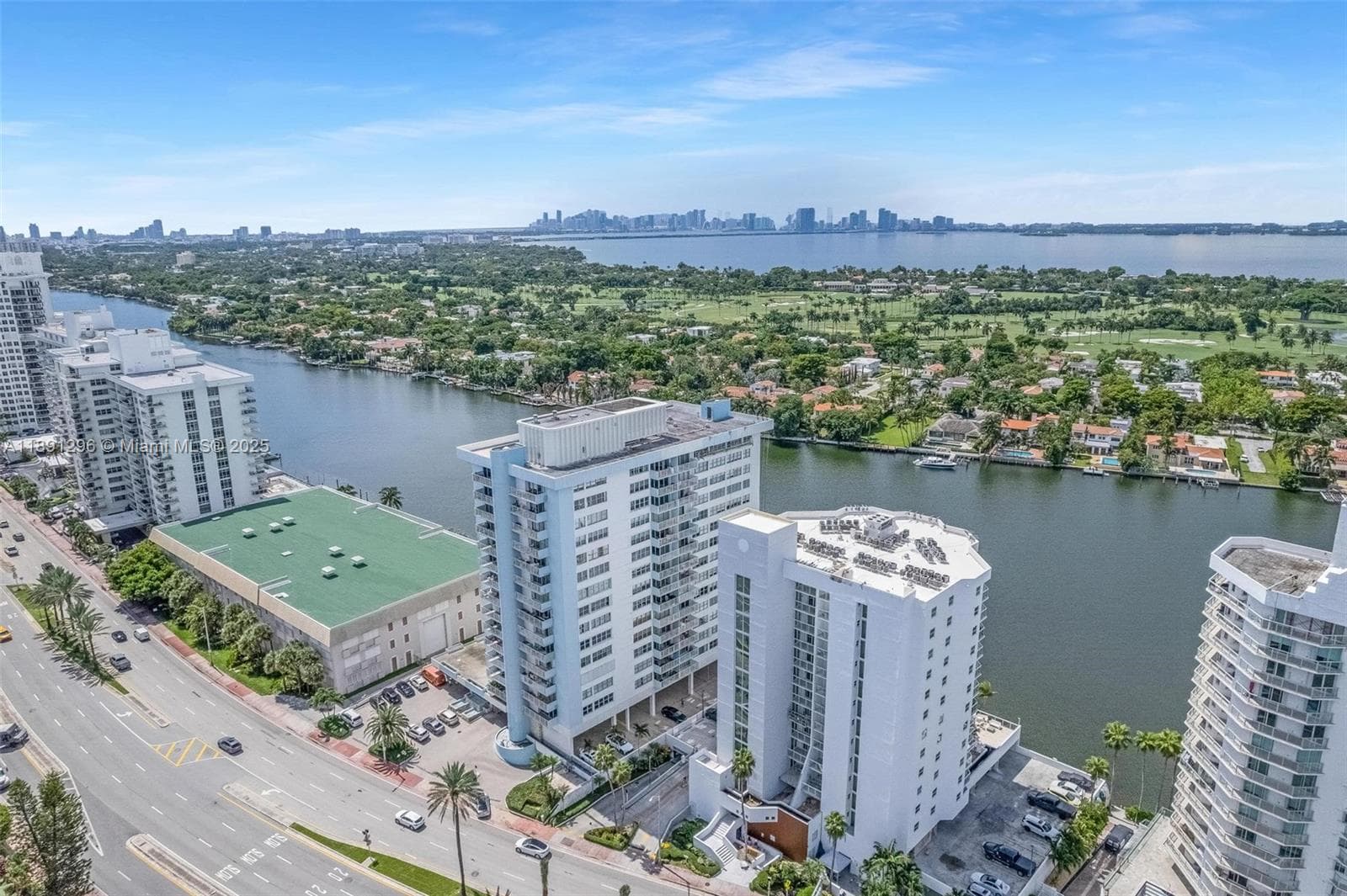 Regency Condominium · #11B in Miami Beach - Photo 32