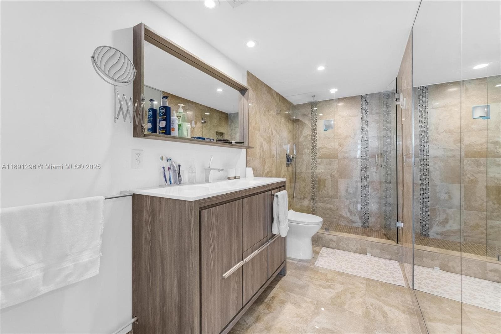 Regency Condominium · #11B in Miami Beach - Photo 10