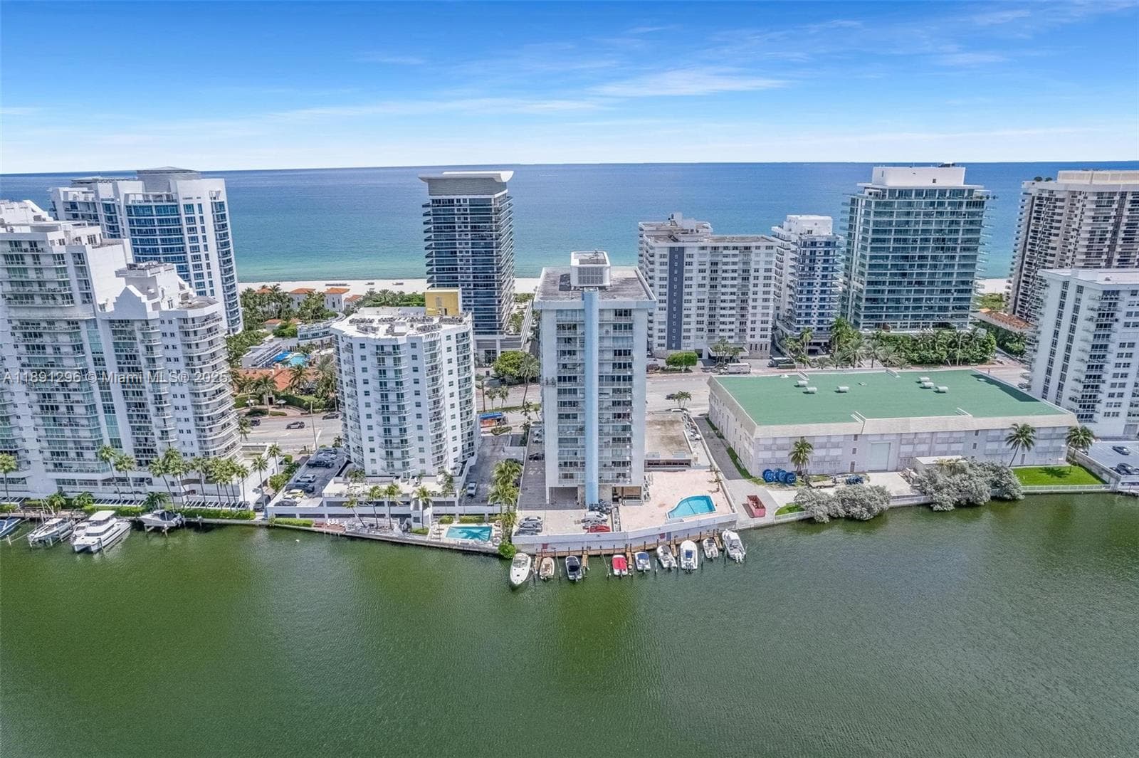 Regency Condominium · #11B in Miami Beach - Photo 31