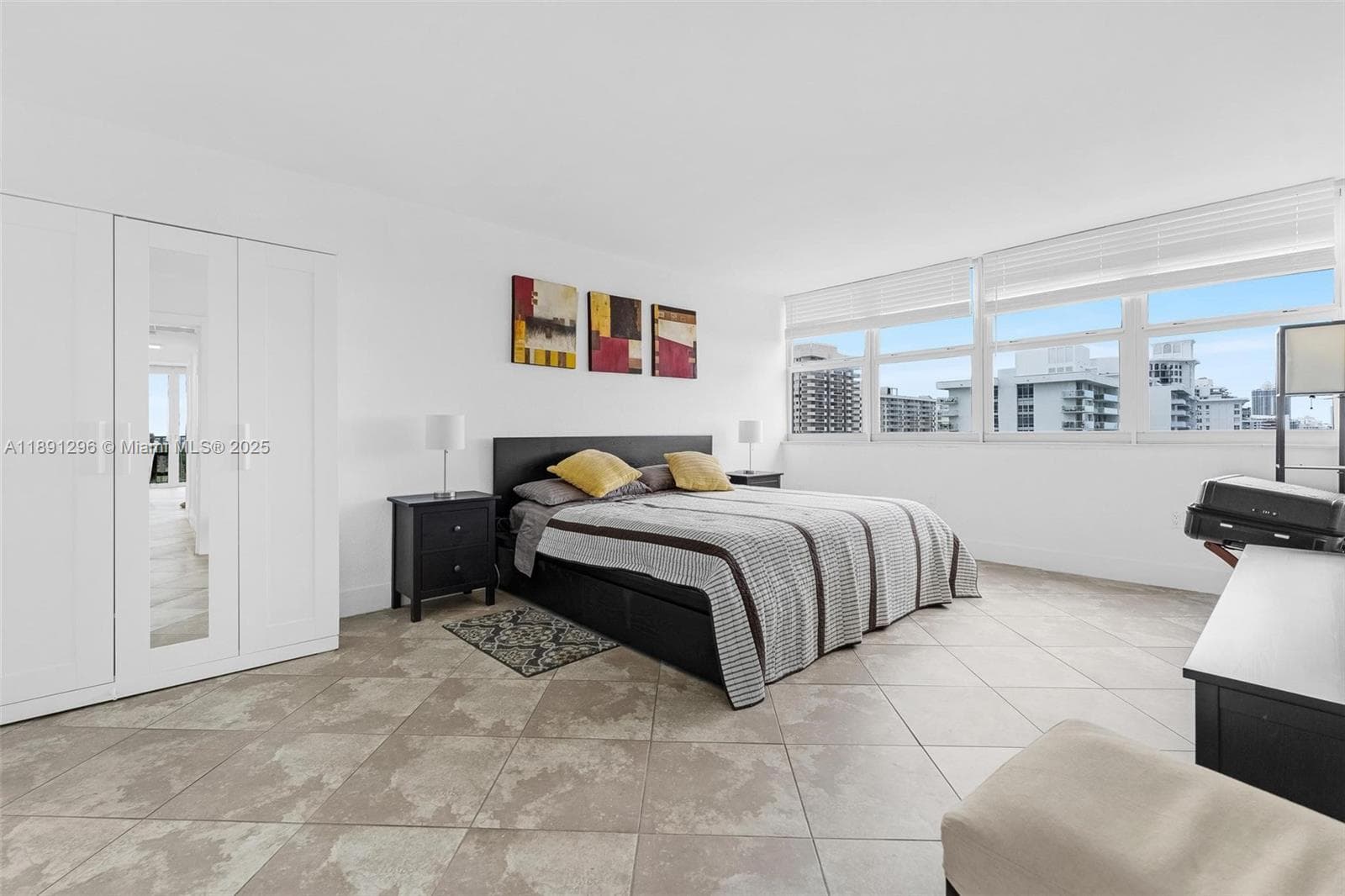 Regency Condominium · #11B in Miami Beach - Photo 8