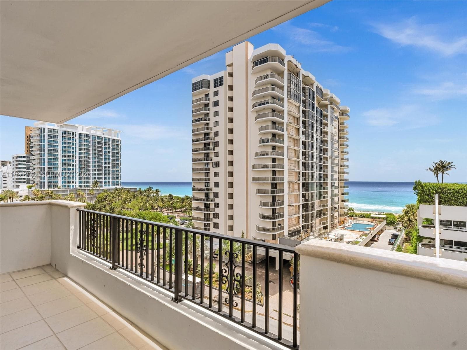 FLORIDA TOWER · #701 in Miami Beach - Photo 6