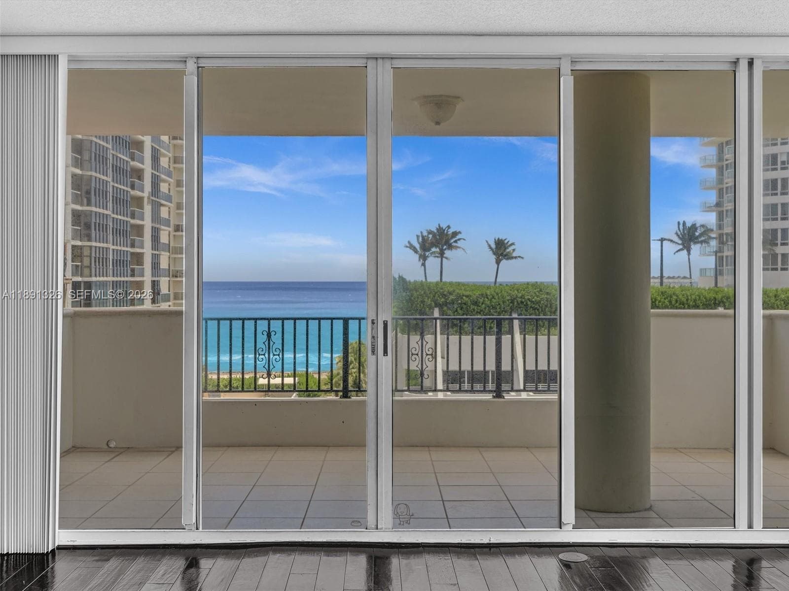 FLORIDA TOWER · #701 in Miami Beach - Photo 3