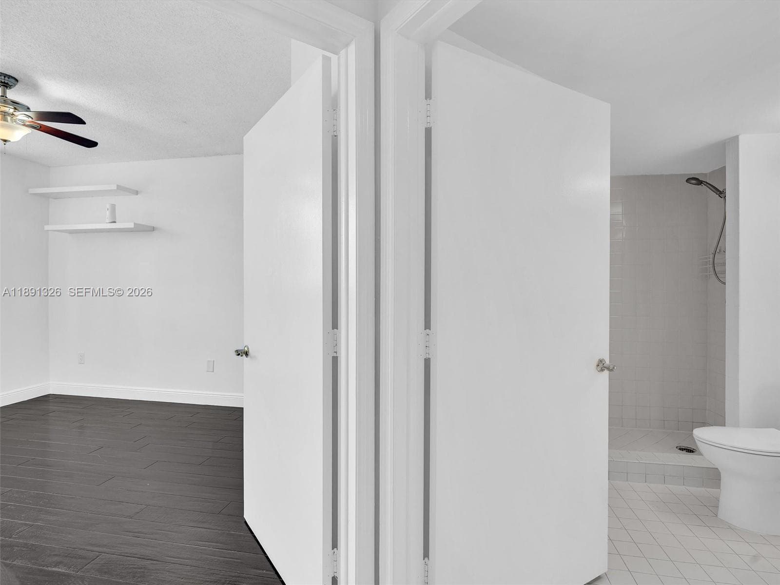 FLORIDA TOWER · #701 in Miami Beach - Photo 15