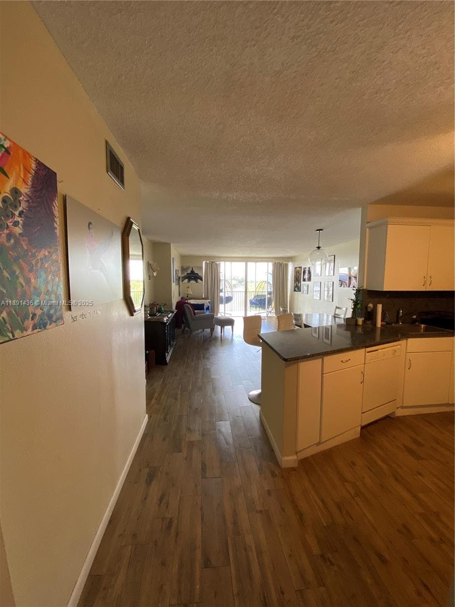 JADE WINDS · #413-1 in Miami - Photo 17