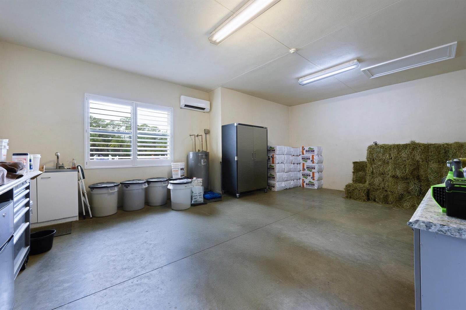 Feed Room