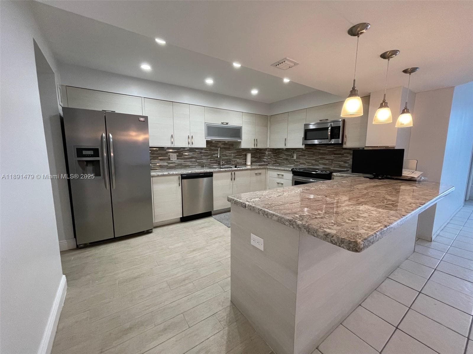 Corinthian Condo · #7B in Miami Beach - Photo 22