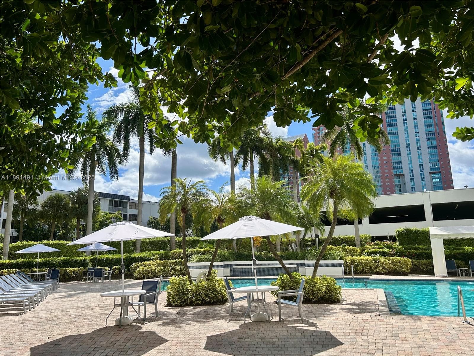 PARC CENTRAL AVENTURA EAS · #1517 in Aventura - Photo 27