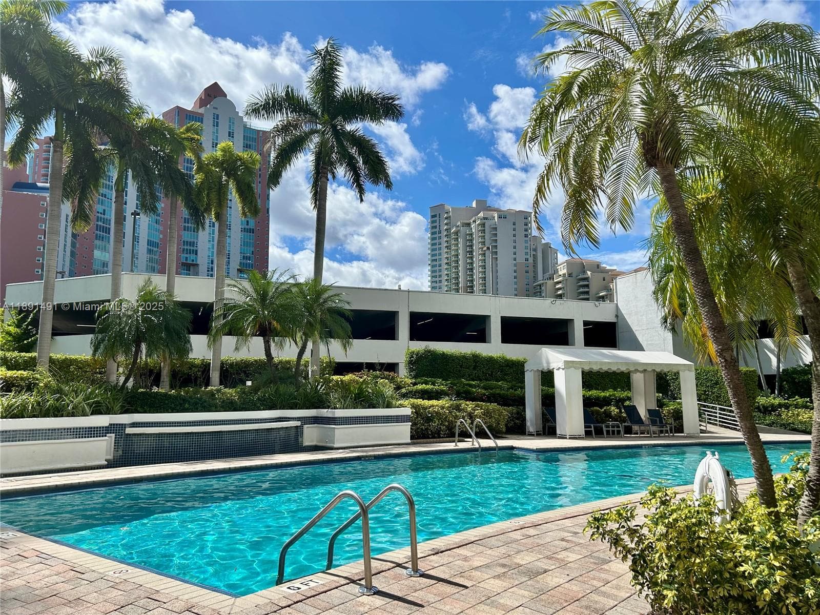 PARC CENTRAL AVENTURA EAS · #1517 in Aventura - Photo 32