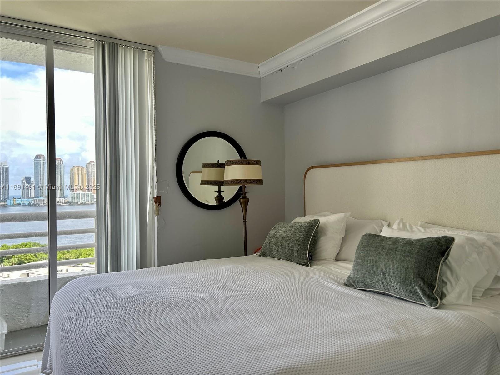 PARC CENTRAL AVENTURA EAS · #1517 in Aventura - Photo 18