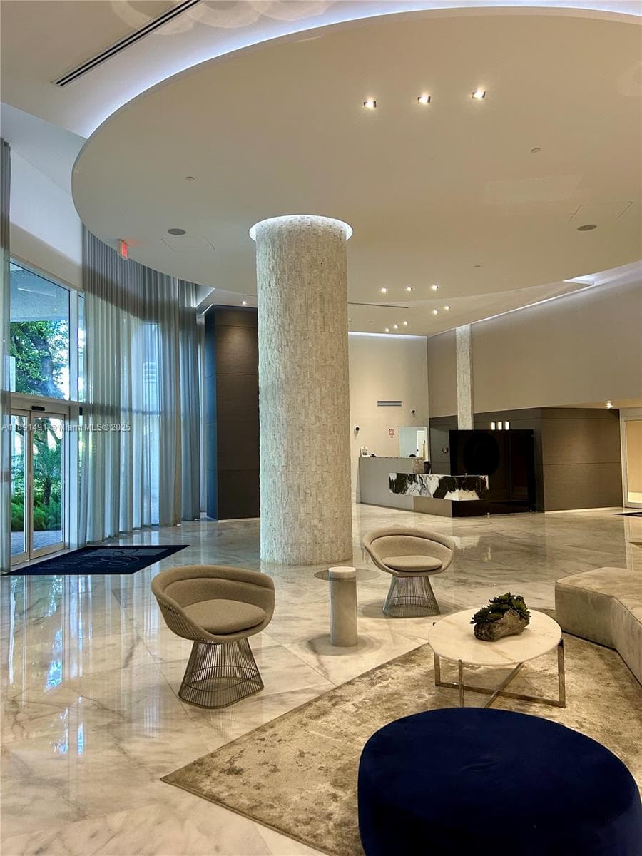 PARC CENTRAL AVENTURA EAS · #1517 in Aventura - Photo 51