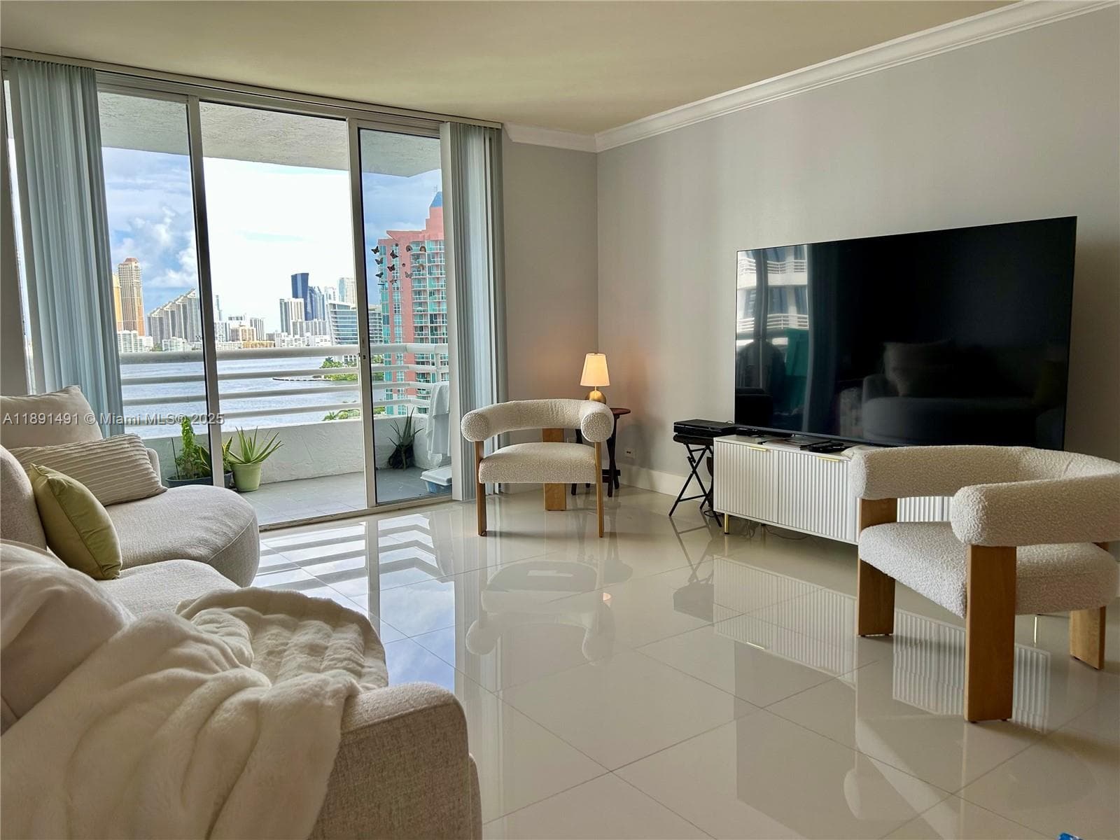 PARC CENTRAL AVENTURA EAS · #1517 in Aventura - Photo 4
