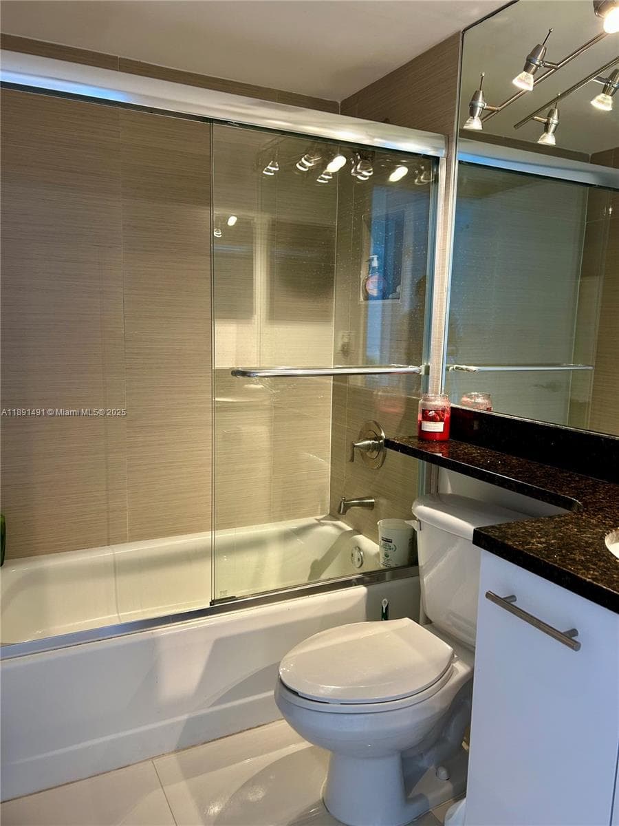 PARC CENTRAL AVENTURA EAS · #1517 in Aventura - Photo 21