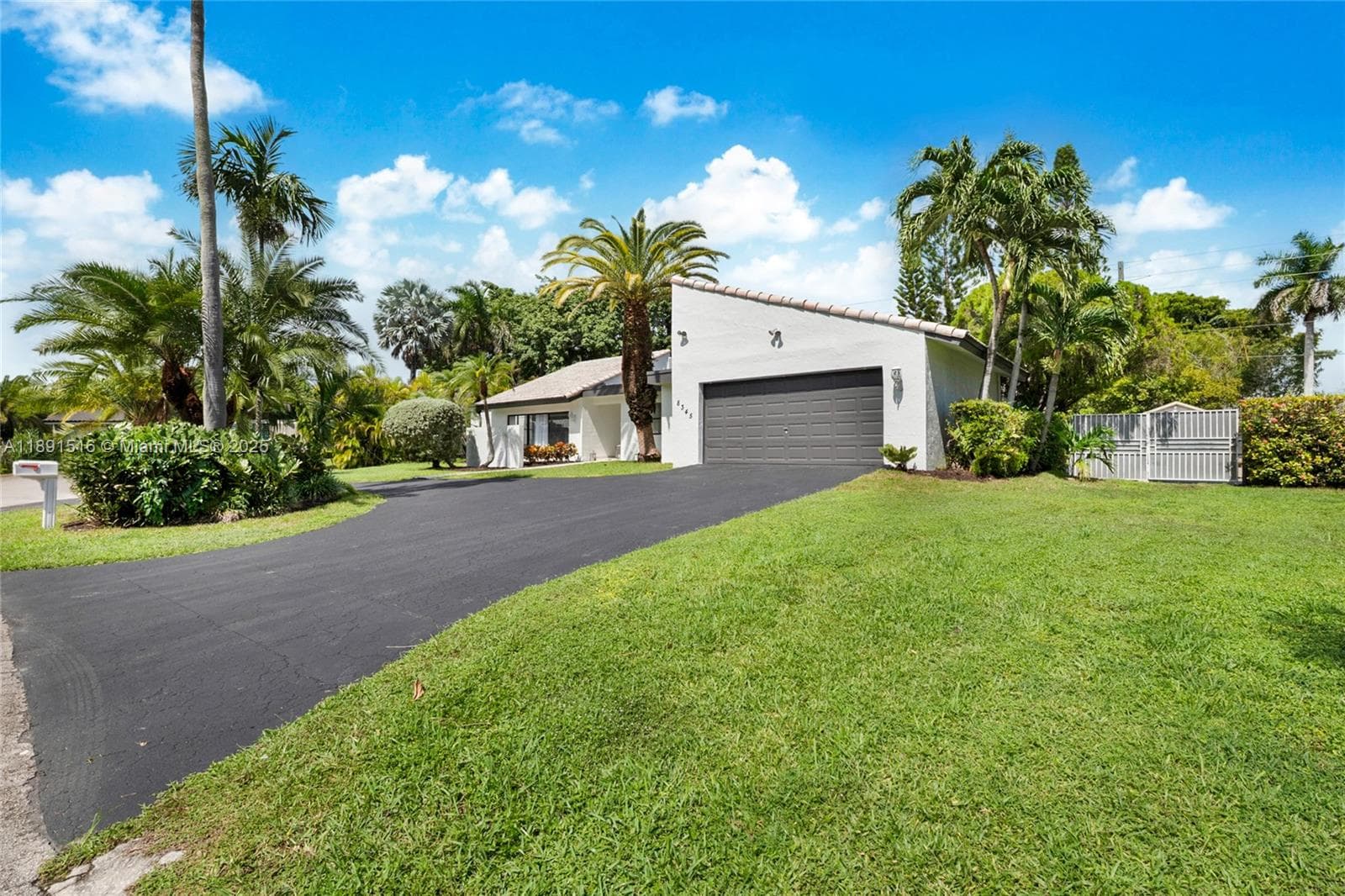 8345 SW 168th Ter photo 33