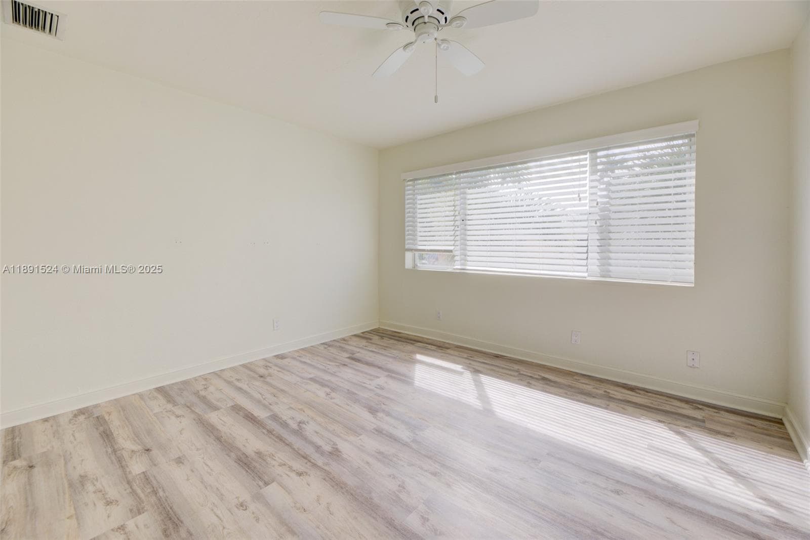 Waterside on the Intracoa · #221 in Fort Lauderdale - Photo 13