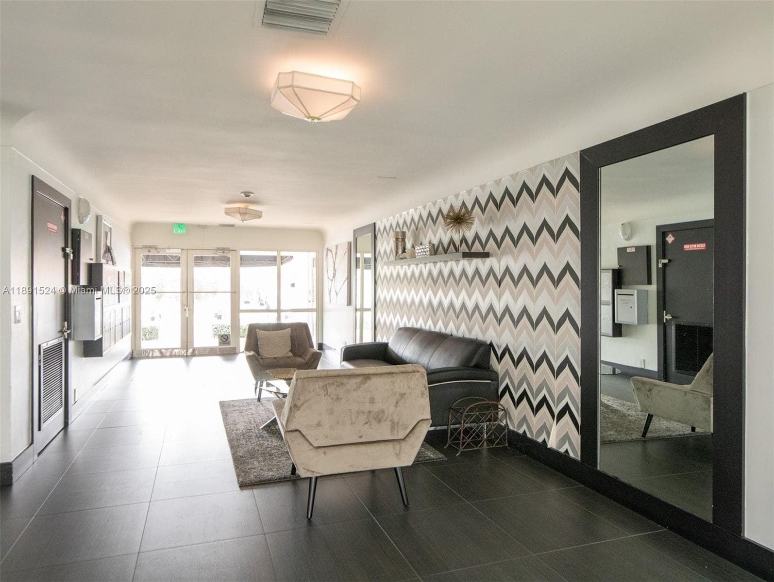 Waterside on the Intracoa · #221 in Fort Lauderdale - Photo 17