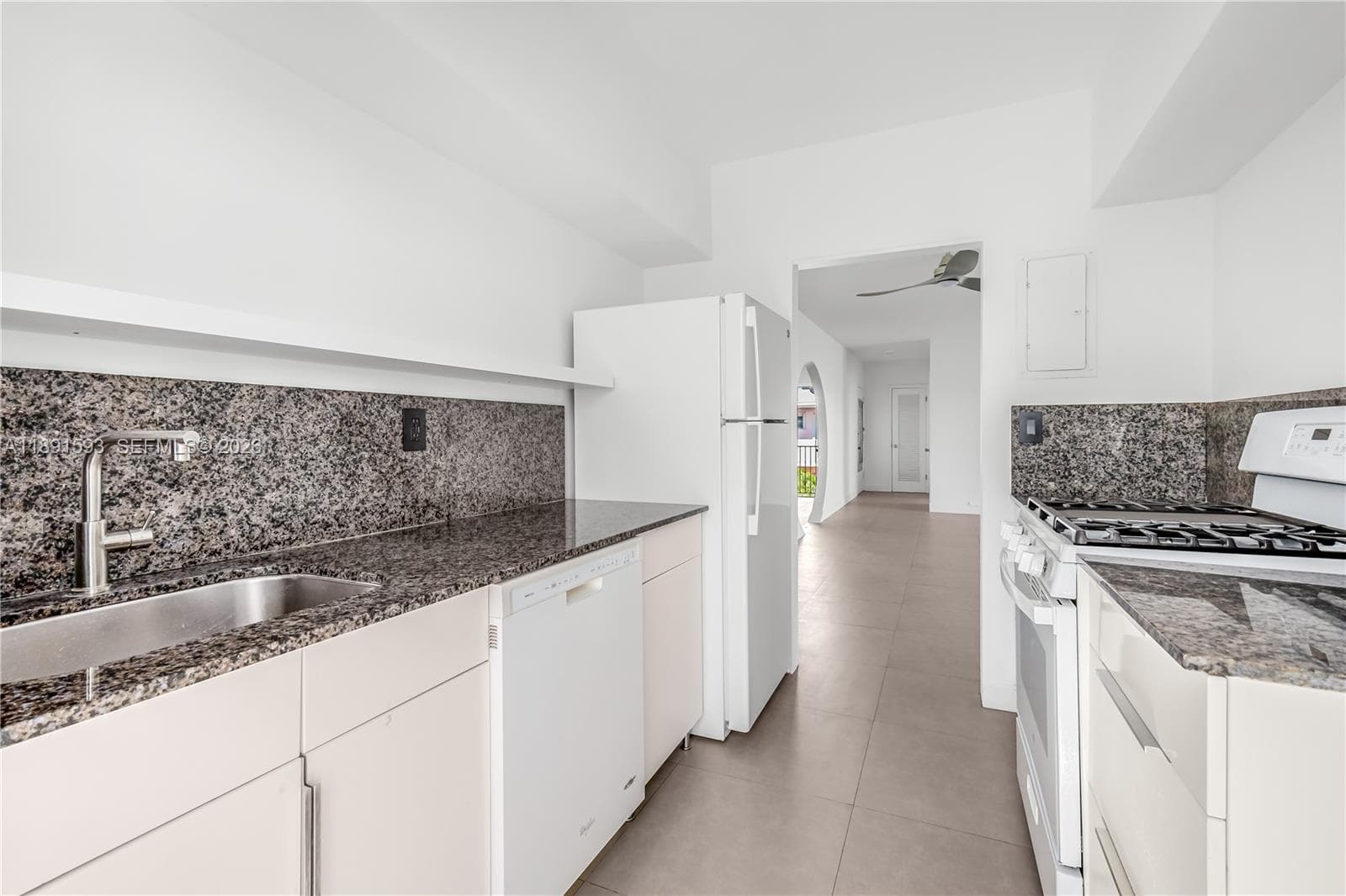The Lido Condo · #15 in North Bay Village - Photo 9