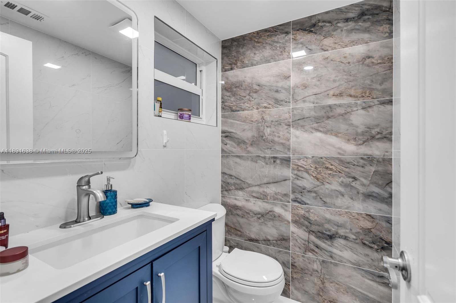 Hillcrest · #207 in Hollywood - Photo 17