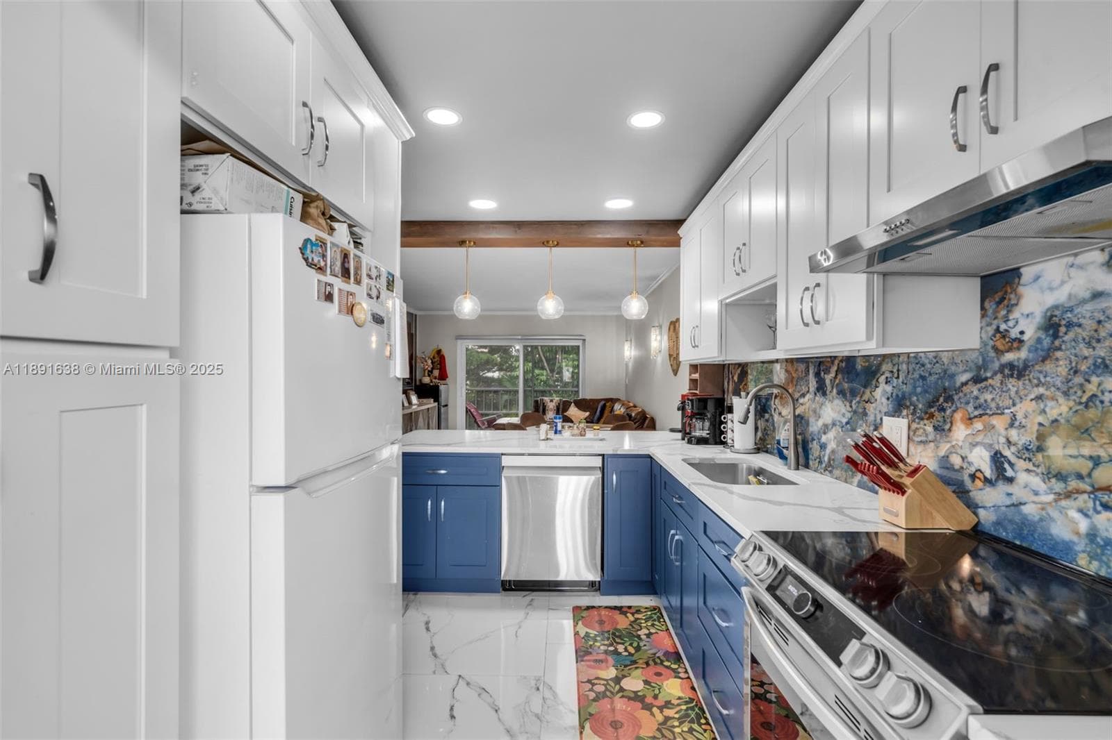 Hillcrest · #207 in Hollywood - Photo 1