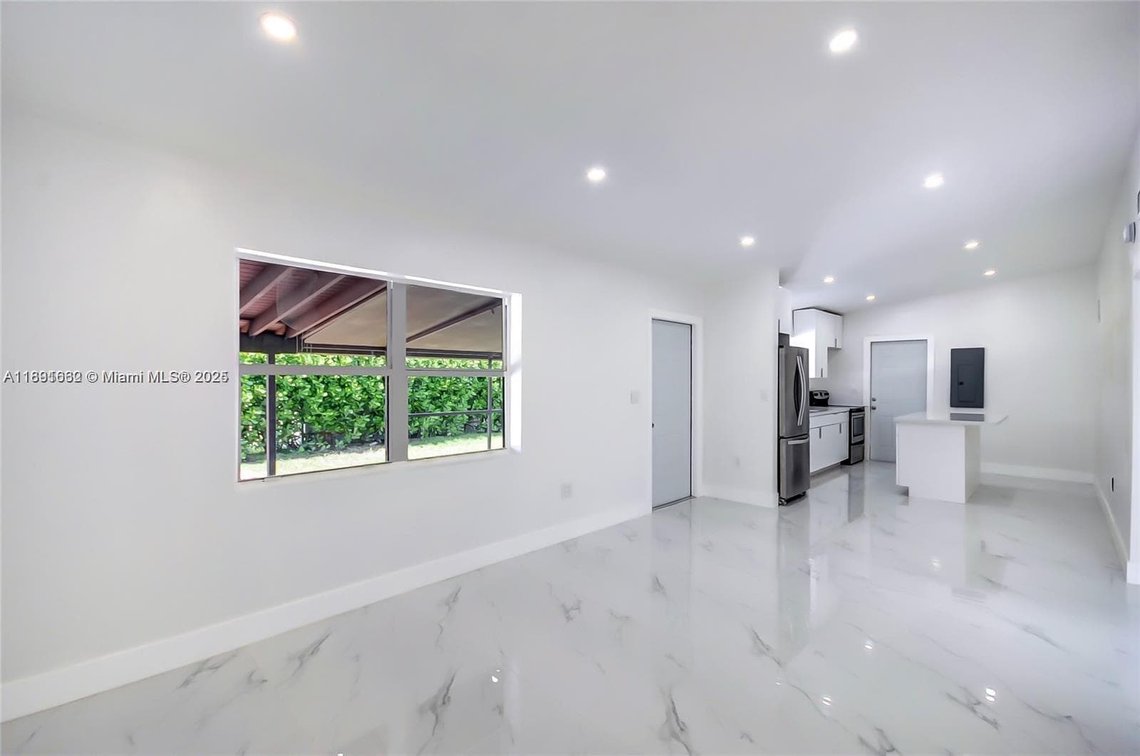 14465 SW 290th Ter photo 6