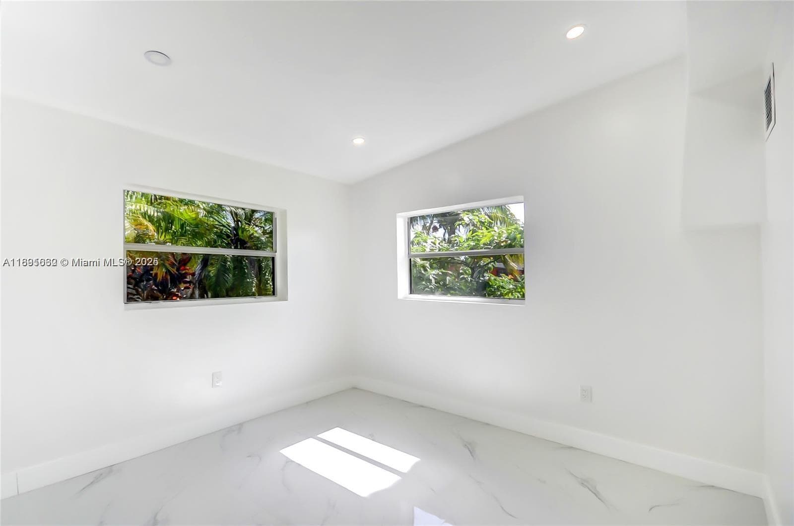 14465 SW 290th Ter photo 14