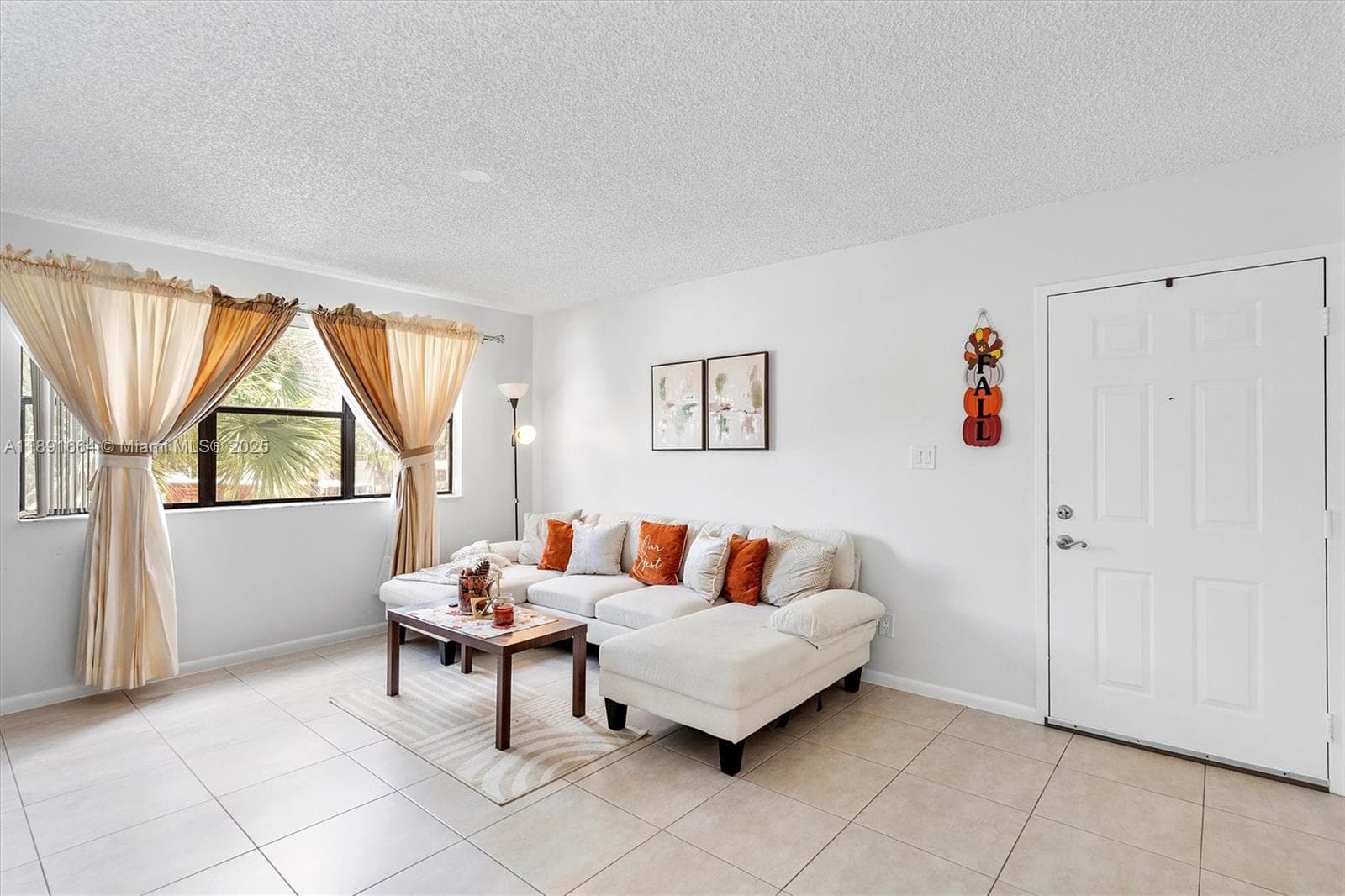 HOLLYWOOD PARC CONDOMINIU · #25-10 in Hollywood - Photo 2