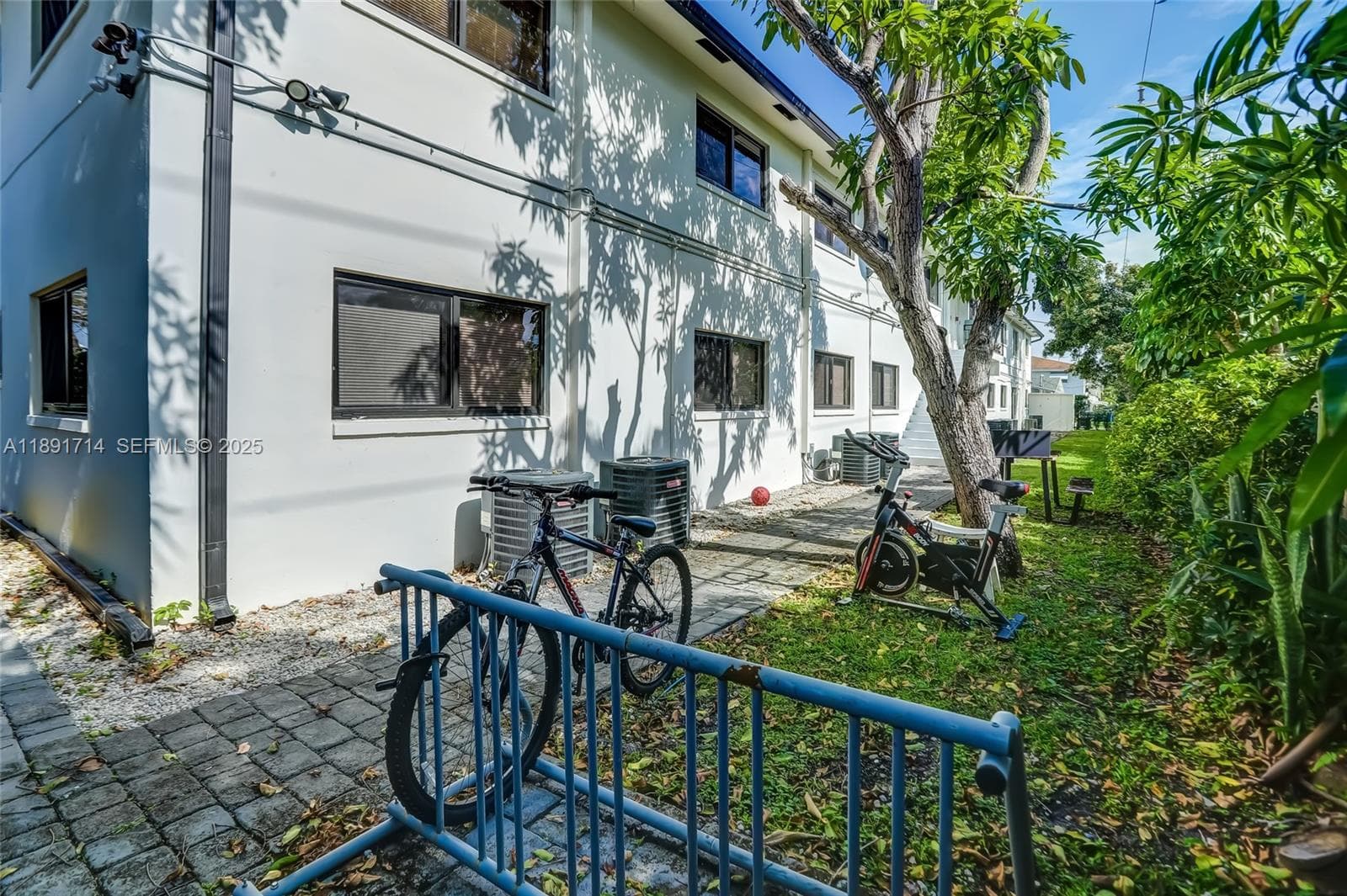 2140 Ne 56TH St · #11 in Fort Lauderdale - Photo 19